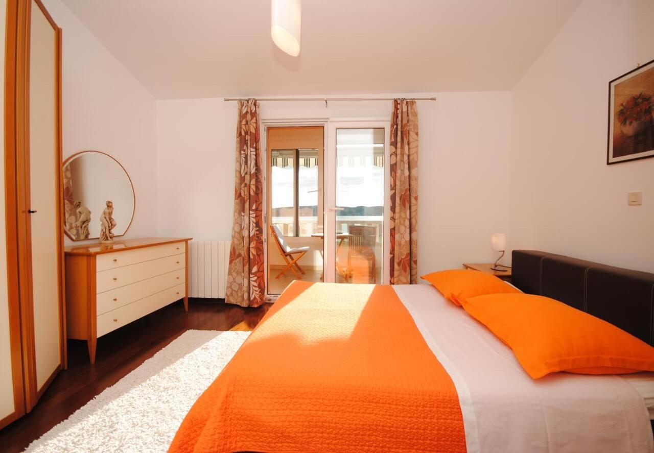 Seaview Luxury Apartment "Lucy" With Terrace & Vintage Summer Kitchen Трогір Екстер'єр фото