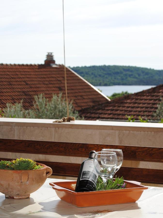 Seaview Luxury Apartment "Lucy" With Terrace & Vintage Summer Kitchen Трогір Екстер'єр фото
